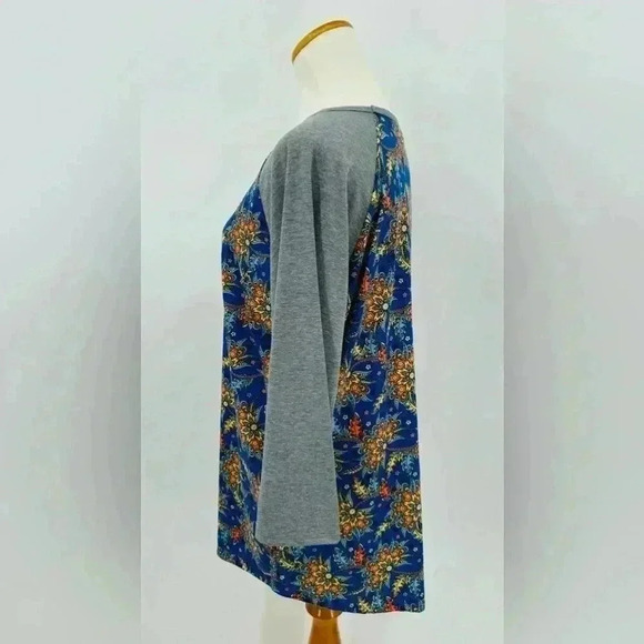 BNWT LuLaRoe Randy Blue and Orange Paisley Tee Shirt, 2XL - Picture 2 of 9